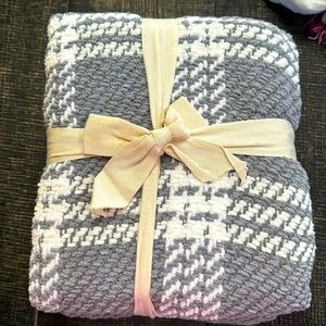 Brand new plaid blanket